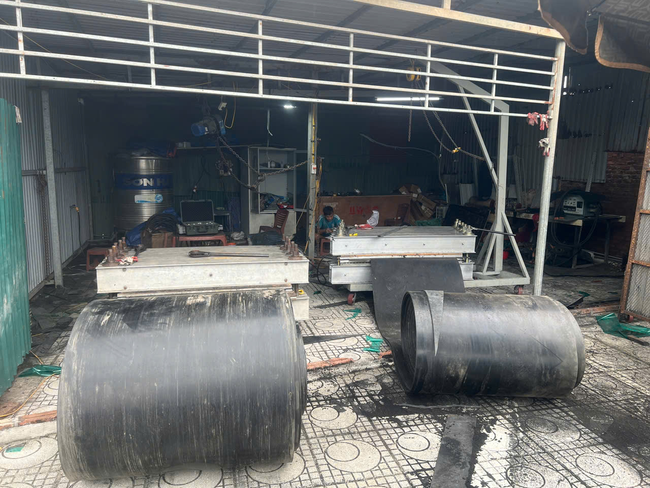 Hình ảnh thi công băng tải thực tế - Băng Tải Tín Phát - Công Ty Cổ Phần Thiết Bị Vật Tư Tín Phát